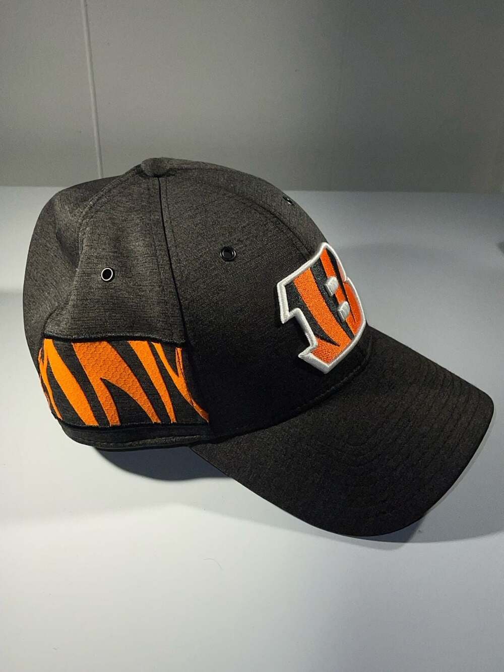 New Era Cincinnati Bengals NFL Black Heathered Flex Hat Cap